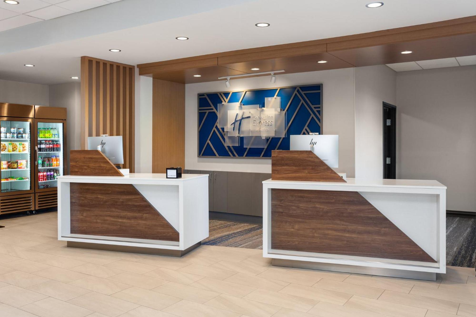 Holiday Inn Express & Suites Reedsburg - Dells Area By Ihg Exterior foto