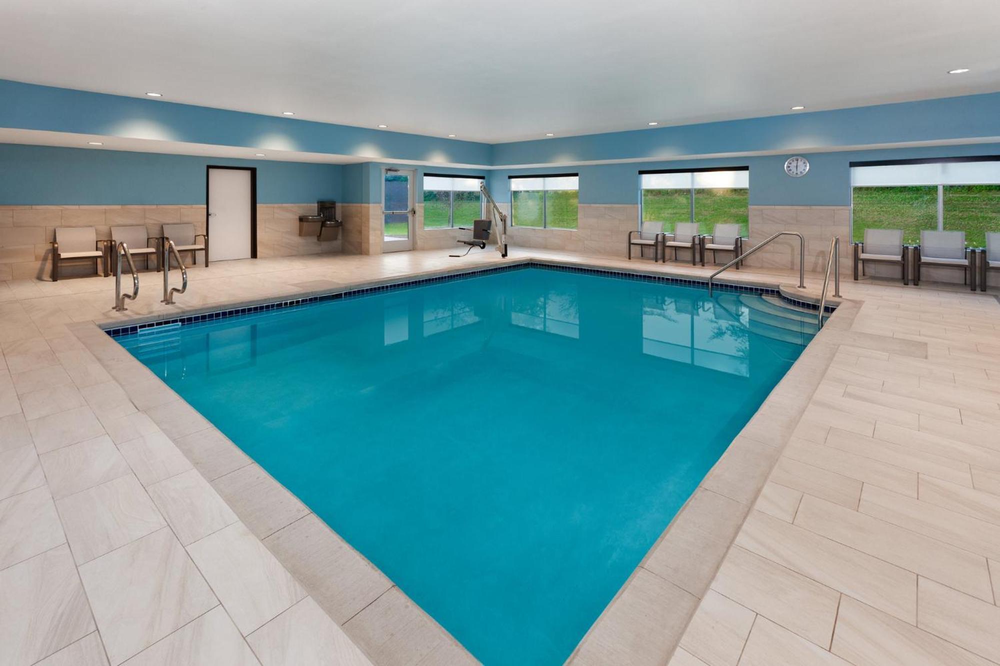 Holiday Inn Express & Suites Reedsburg - Dells Area By Ihg Exterior foto